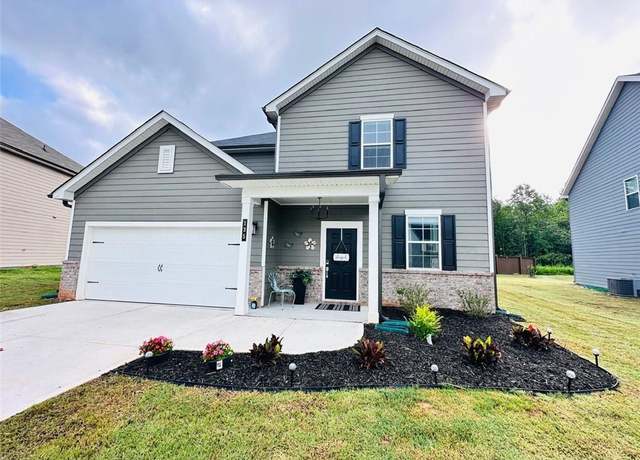 Property at 135 Softwood Ct, Dawsonville, GA 30534, 4 beds, 2.5 baths