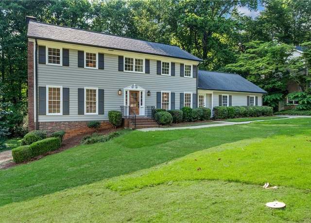 Property at 5143 Meadowlake Ln, Dunwoody, GA 30338, 5 beds, 4.5 baths