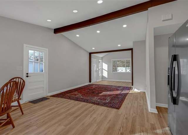Property at 369 Bell St SE, Marietta, GA 30060, 3 beds, 2 baths