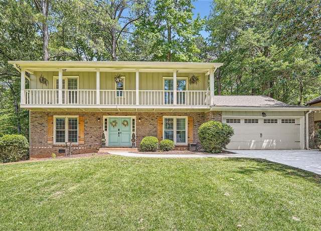 Property at 1080 Northshore Dr, Roswell, GA 30076, 4 beds, 2.5 baths