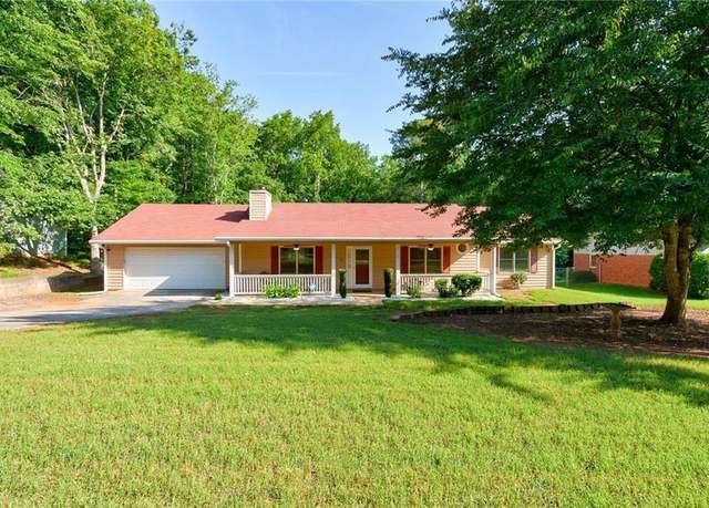 Property at 1420 Hillside Pl SE, Conyers, GA 30094, 3 beds, 2 baths