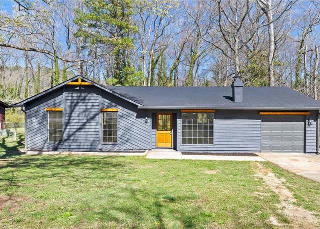 Property at 8212 Englewood Trl, Riverdale, GA 30274, 3 beds, 2 baths