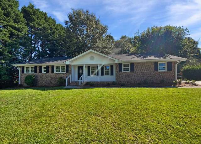 Property at 2622 Abington Dr, Snellville, GA 30078, 3 beds, 2 baths