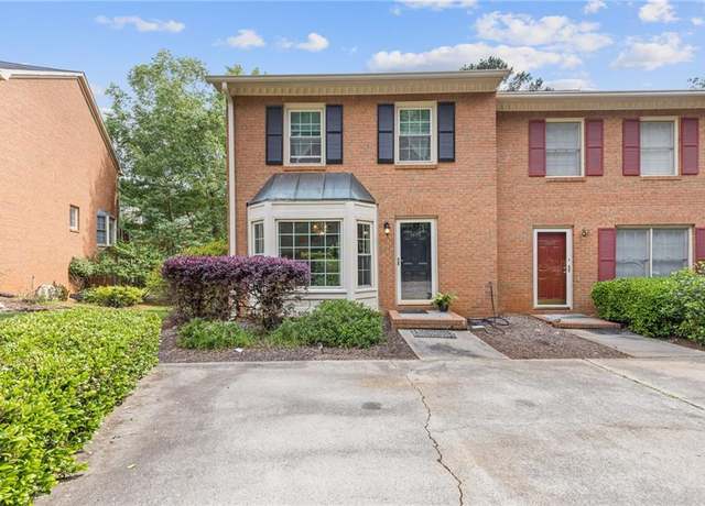 Property at 1995 Raleigh Tavern Dr, Roswell, GA 30076, 2 beds, 2.5 baths