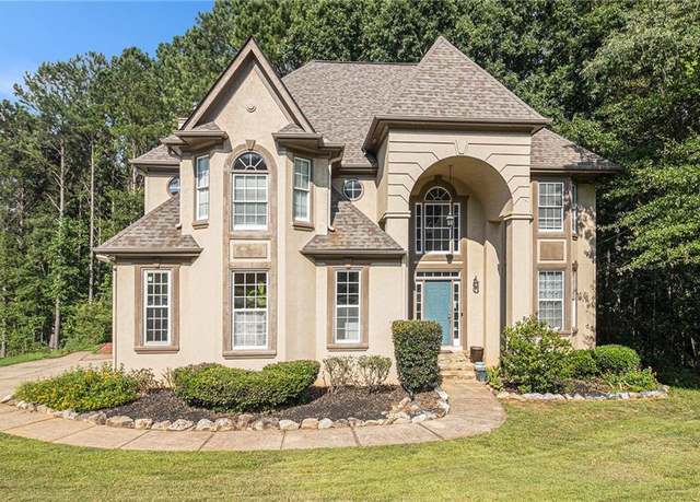 Property at 3322 Hunters Hill Dr, Lithonia, GA 30038, 6 beds, 3.5 baths