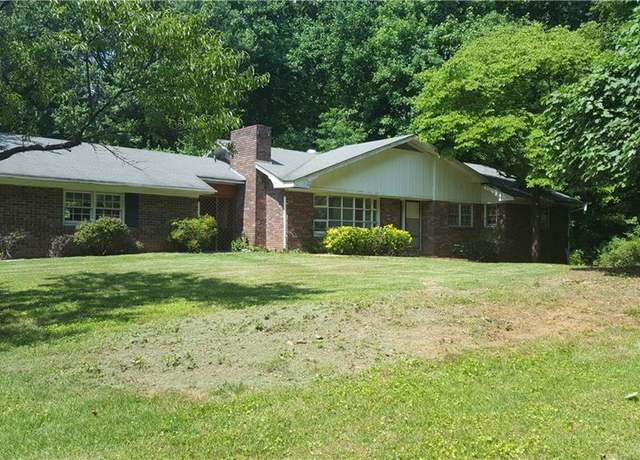 Property at 1256 E Piedmont Rd, Marietta, GA 30062, 3 beds, 2 baths