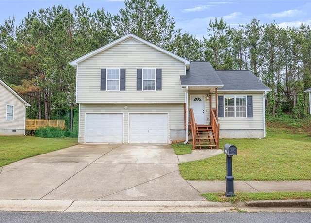 Property at 102 Huntington Way, Dallas, GA 30132, 3 beds, 2 baths