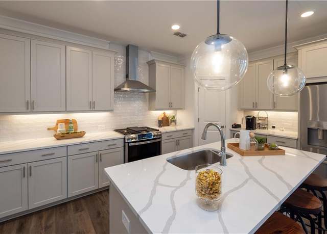 Property at 1003 Crown Oak St #43, Johns Creek, GA 30022, 4 beds, 3.5 baths