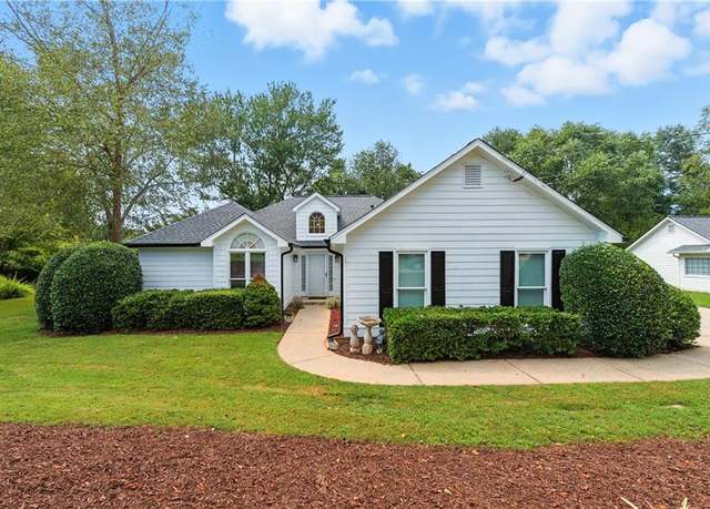 Property at 4057 Longford Dr NE, Marietta, GA 30066, 3 beds, 2 baths