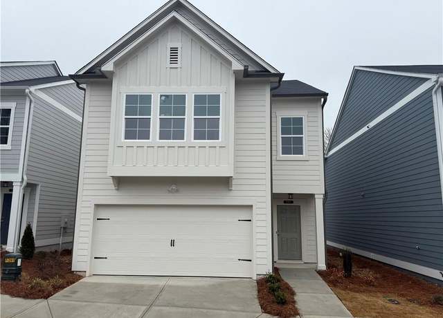 Property at 111 Mill Pond Ln, Calhoun, GA 30701, 3 beds, 2.5 baths