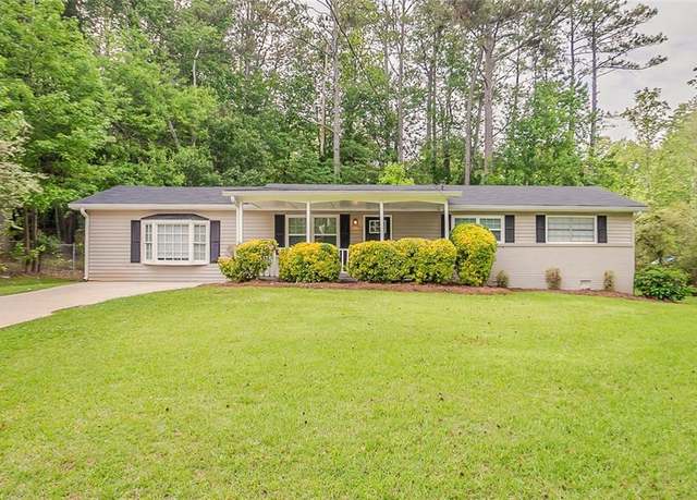 Property at 2212 Chestnut Log Loop, Lithia Springs, GA 30122, 4 beds, 1.5 baths