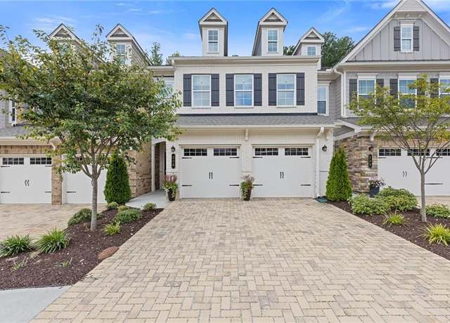 Property at 205 Duval Dr, Alpharetta, GA 30009, 3 beds, 2.5 baths