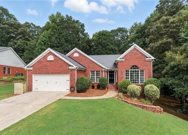 Property at 8075 Garden Oak Ct, Cumming, GA 30041, 5 beds, 3 baths