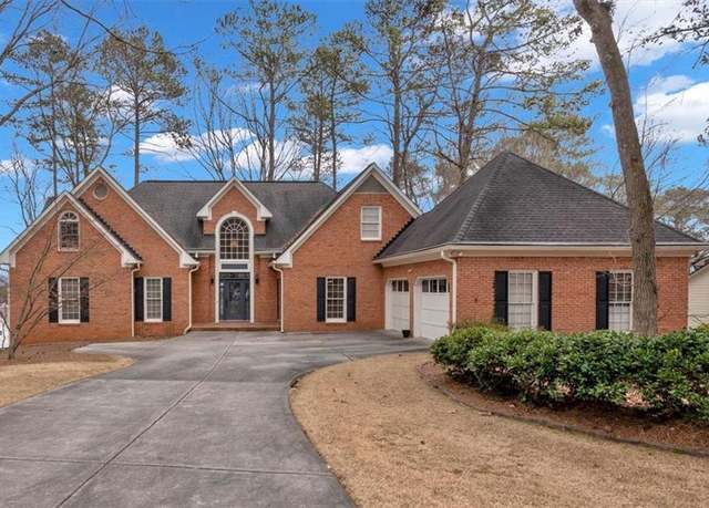 Property at 3229 Cobbs Farm Trl NW, Marietta, GA 30064, 7 beds, 5 baths