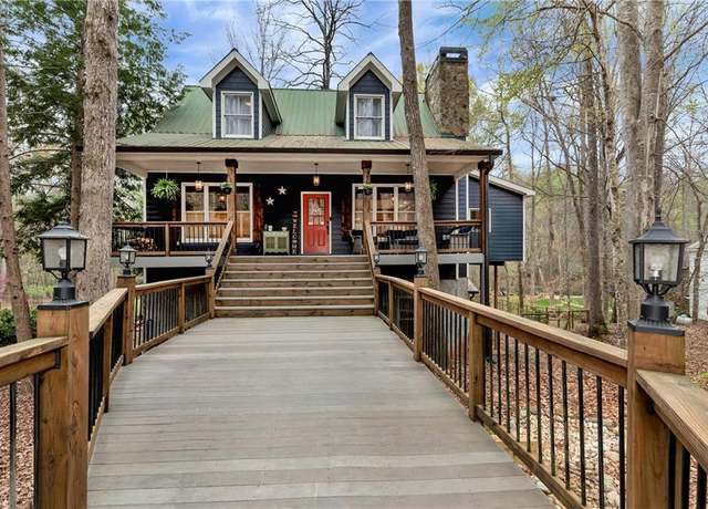 Property at 1060 Golden Ave, Dahlonega, GA 30533, 4 beds, 3 baths
