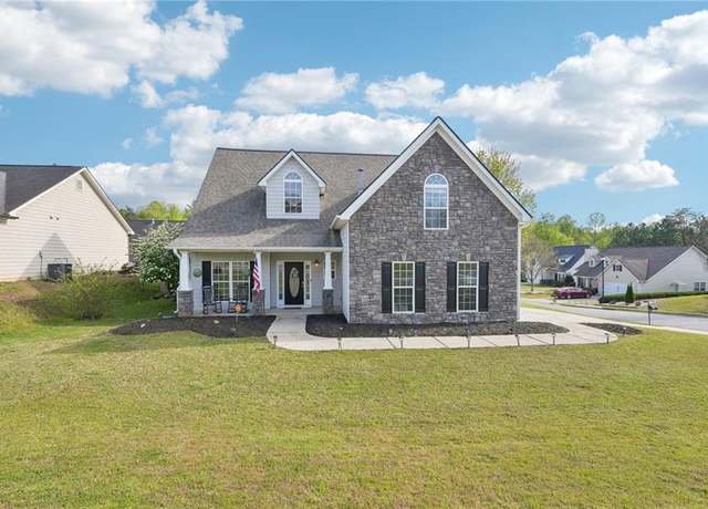 Property at 45 Peregrine Ln S, Dawsonville, GA 30534, 3 beds, 2.5 baths