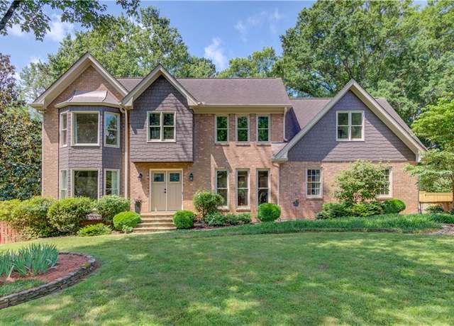 Property at 4246 Stilson Cir, Peachtree Corners, GA 30092, 4 beds, 3.5 baths