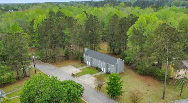 Photo of 8537 Pineland Dr, Jonesboro, GA 30238