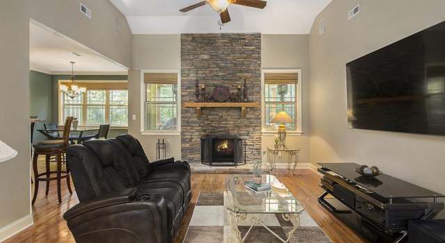 Photo of 212 Westwind Dr, Newnan, GA 30263