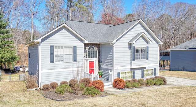 Photo of 4046 Harvest Ridge Dr, Douglasville, GA 30135