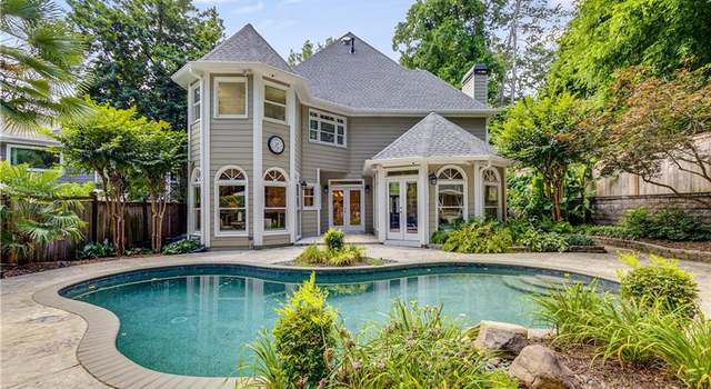 Photo of 1078 Shady Valley Pl NE, Atlanta, GA 30324