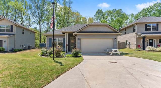 Photo of 456 Highland Pointe Dr, Alto, GA 30510