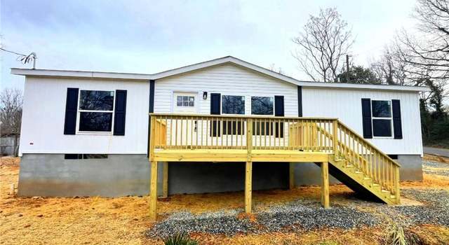 Photo of 2481 Broadway Pl, Gainesville, GA 30504