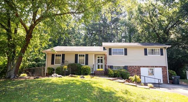Photo of 1050 Tanglewood Trl, Woodstock, GA 30189