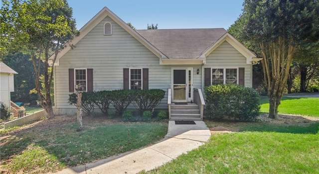 Photo of 88 Arbor Hills Trl, Talking Rock, GA 30175