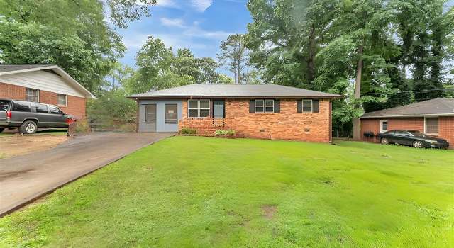 Photo of 3553 Lakeview Dr, Rex, GA 30273