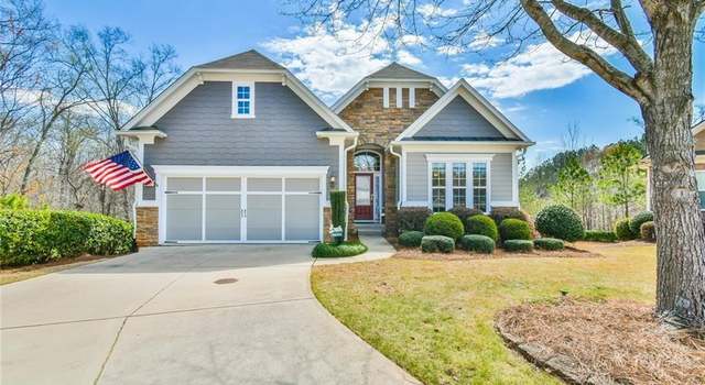 Photo of 6586 Grove Park Dr, Hoschton, GA 30548
