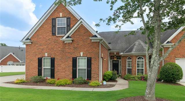 Photo of 5250 Villa Lake Ct, Suwanee, GA 30024