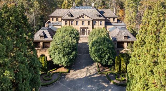 Photo of 3450 Ridgewood Rd NW, Atlanta, GA 30327