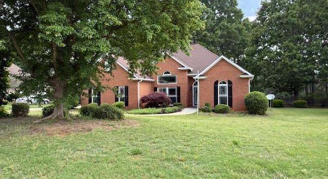 Photo of 704 Euel Dr, Mcdonough, GA 30252
