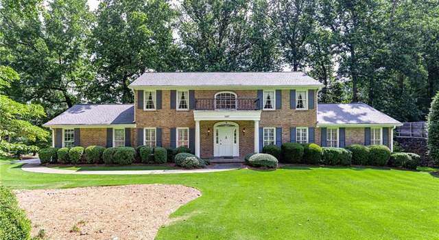 Photo of 5287 Vernon Lake Dr, Atlanta, GA 30338