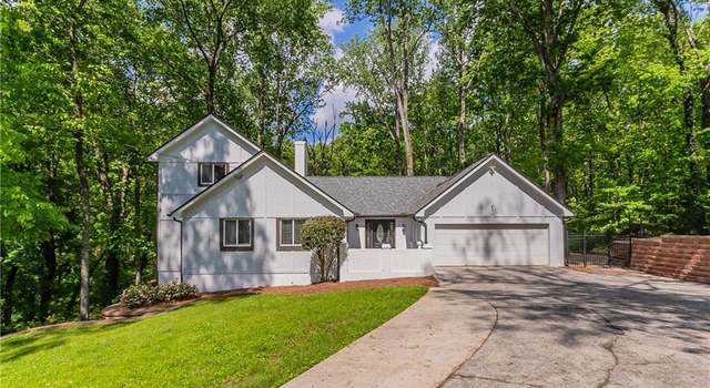 Photo of 375 Buckingham Dr, Marietta, GA 30066