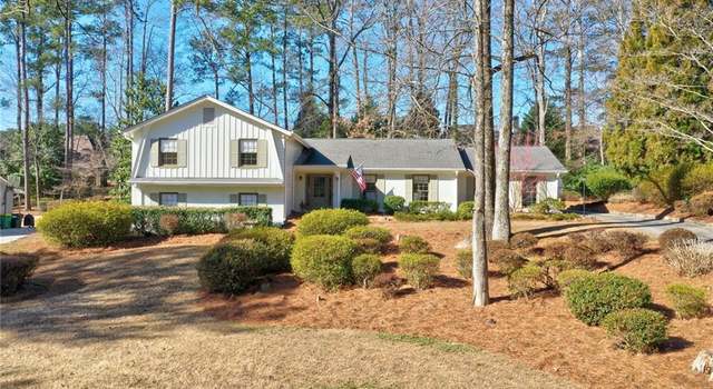 Photo of 7310 Hunters Branch Dr, Atlanta, GA 30328