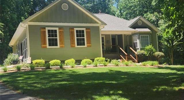 Photo of 220 Valley View Dr, Maysville, GA 30558