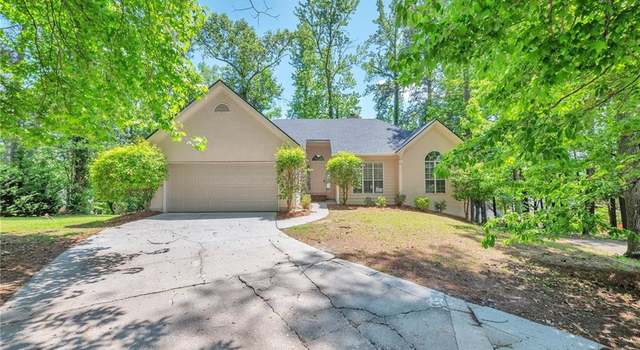 Photo of 616 Lone Oak Ct, Lithonia, GA 30058