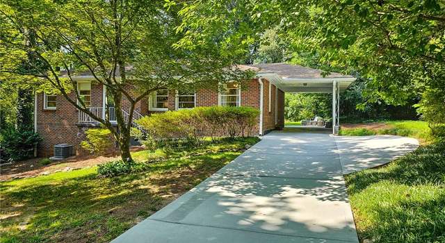 Photo of 983 N Hills Dr, Decatur, GA 30033