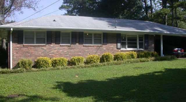 Photo of 570 Donna Dr SW, Smyrna, GA 30082