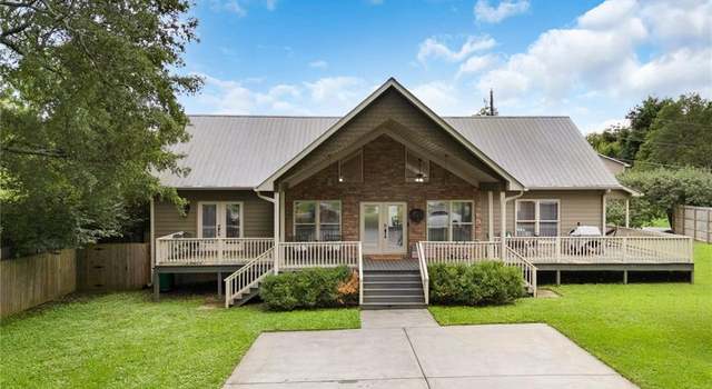 Photo of 221 Lawrence St, Adairsville, GA 30103