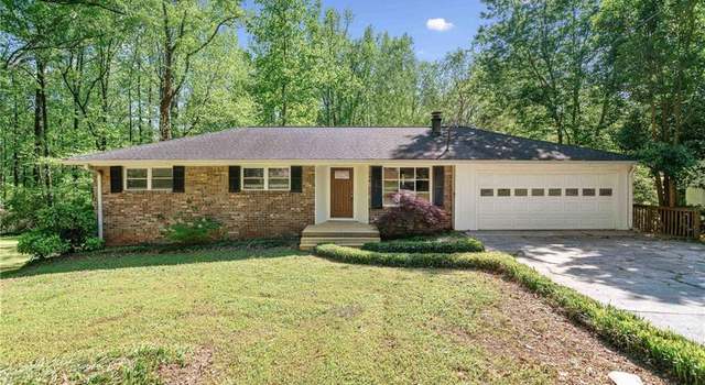 Photo of 1131 Mayfield Dr, Decatur, GA 30033