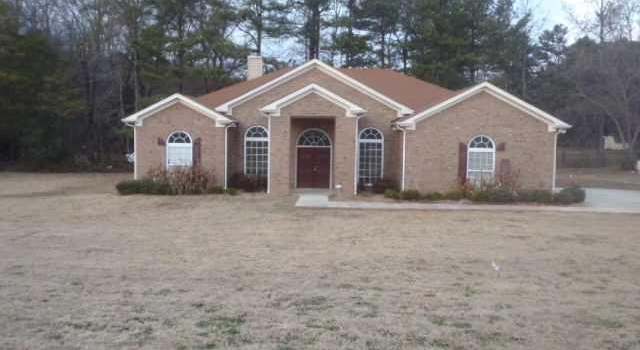 Photo of 2205 Deshon Rd, Lithonia, GA 30058