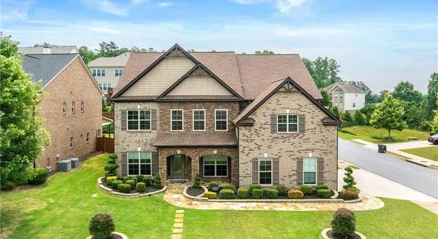 Photo of 4015 Roberts Crest Ln, Suwanee, GA 30024