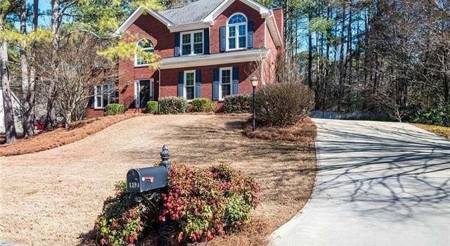 Photo of 1394 Meadow Springs Dr, Lilburn, GA 30047
