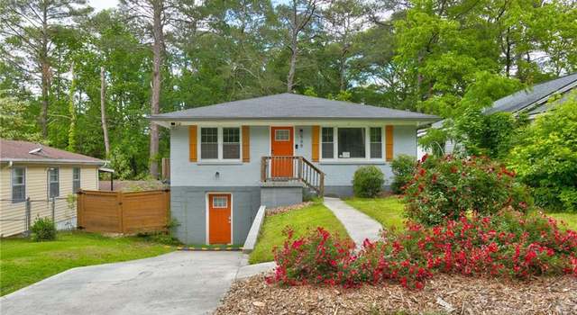 Photo of 569 Woods Dr NW, Atlanta, GA 30318