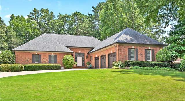 Photo of 2835 Willow Green Ct, Roswell, GA 30076