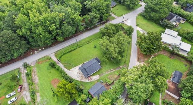 Photo of 5599 Redan Cir, Stone Mountain, GA 30088