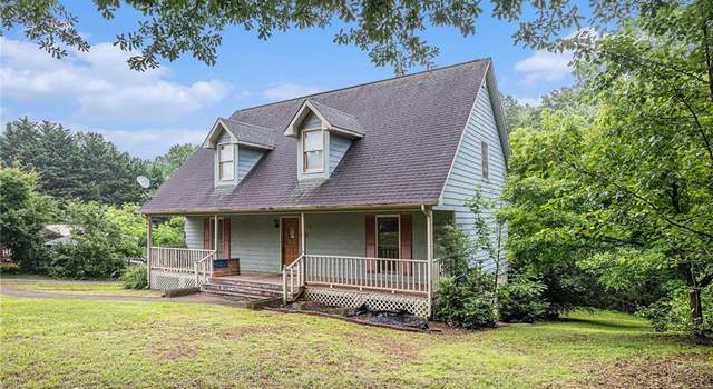 Photo of 198 Hickory Ave, Demorest, GA 30535
